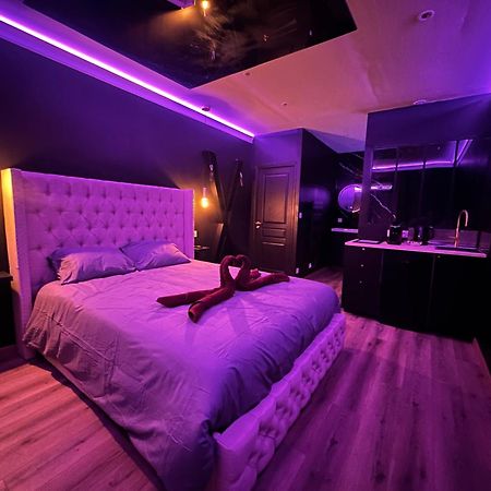 Dark Room Blois - Love Room Saint-Gervais-la-Foret Ngoại thất bức ảnh
